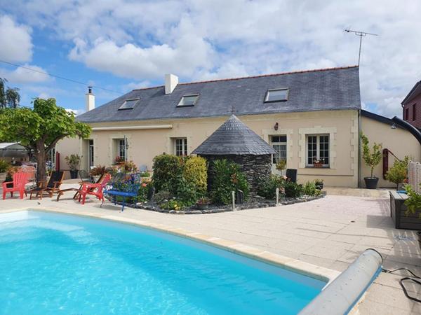 Ensemble immobilier idéal GITES MAISON D'HÔTES 411 m2