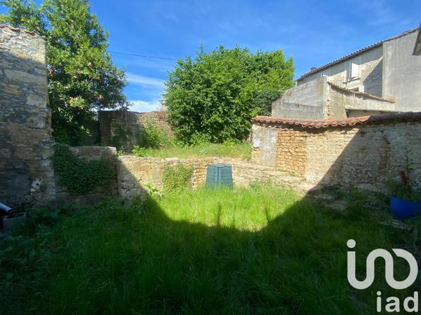 Maison à vendre 8 pièces 110 m² Saint-Maixent-l'École