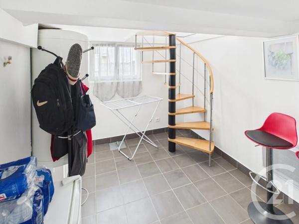 Maison à vendre  5 pièces - 121,20 m 2   TRAPPES  - 78