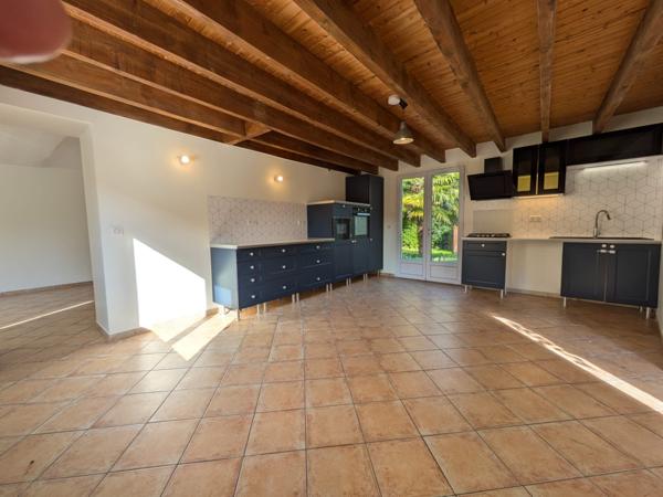 TRES BELLE MAISON PROCHE LUZARCHES