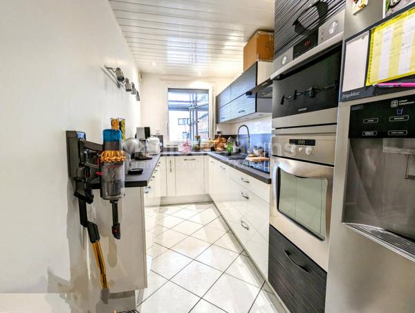 Magnifique F5 avec grand balcon