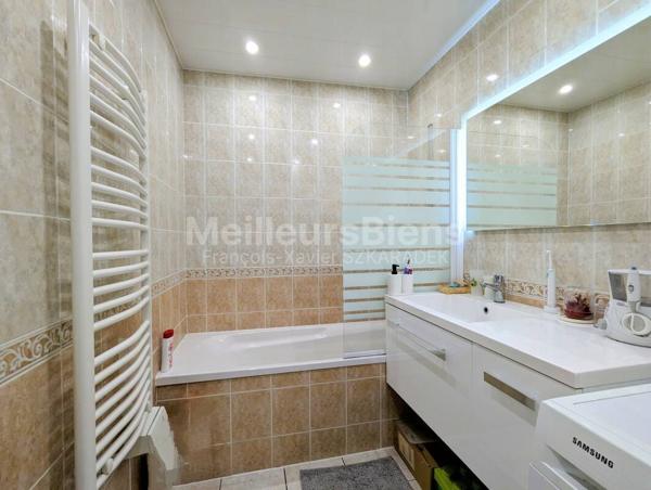 Magnifique F5 avec grand balcon