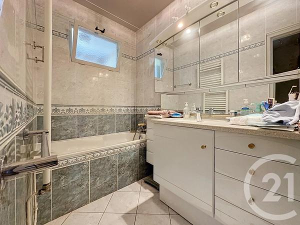 Appartement T4 à vendre  4 pièces - 86,54 m 2   VERSAILLES  - 78