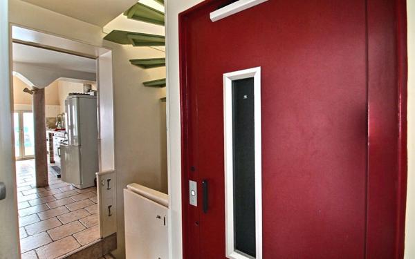 Maison à vendre    5 pièces • 101,68 m2 Clichy