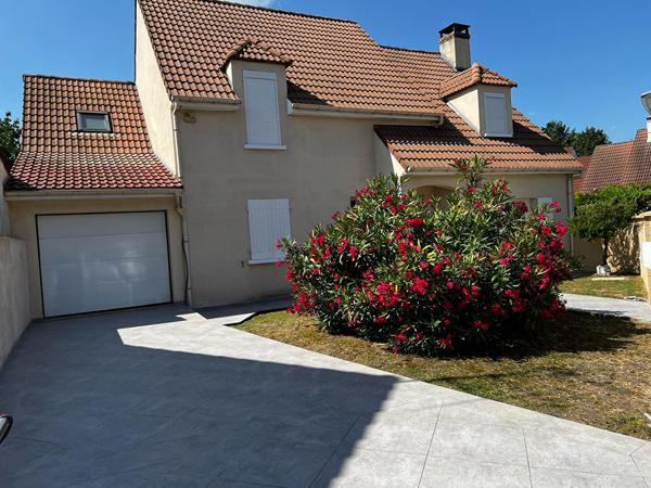 Maison LONGJUMEAU 6 pièces 148 m²