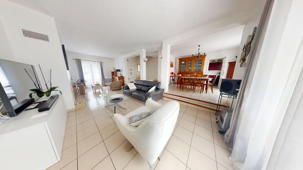 Maison LONGJUMEAU 6 pièces 148 m²