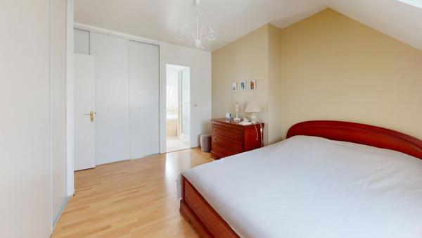 Maison LONGJUMEAU 6 pièces 148 m²