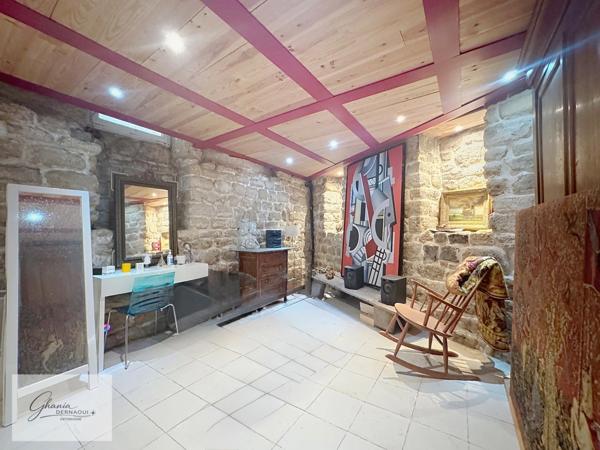 À VENDRE – APPARTEMENT AVEC COMMERCIALITÉ 91 m² 3 PIECES  PARIS 11EME ARRONDISSEMENT (75)