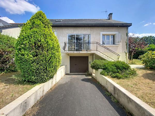 Maison Saint Jean De Linieres 5 pièce(s) 131 m2