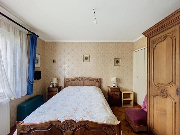 Maison Saint Jean De Linieres 5 pièce(s) 131 m2