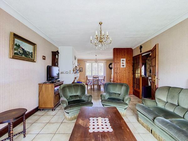 Maison Saint Jean De Linieres 5 pièce(s) 131 m2
