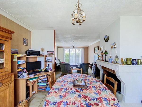 Maison Saint Jean De Linieres 5 pièce(s) 131 m2