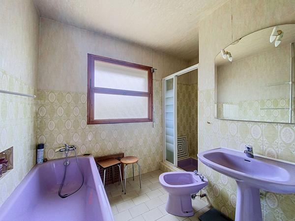 Maison Saint Jean De Linieres 5 pièce(s) 131 m2