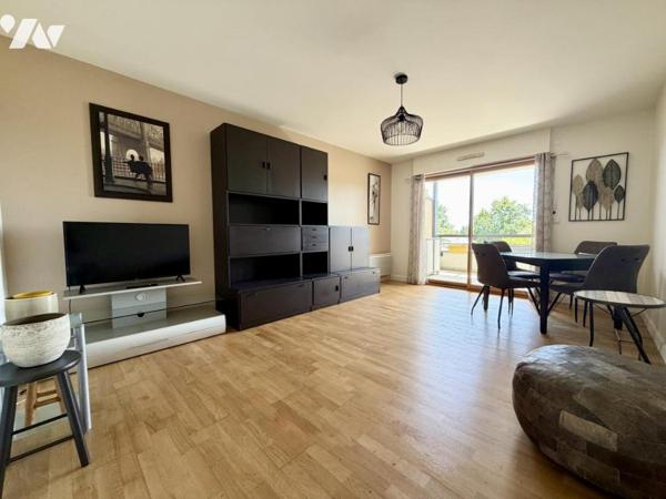 T3 TRAVERSANT 69m² | TERRASSE | STATIONNEMENT PRIVATIF