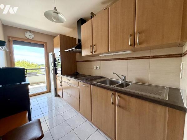 T3 TRAVERSANT 69m² | TERRASSE | STATIONNEMENT PRIVATIF