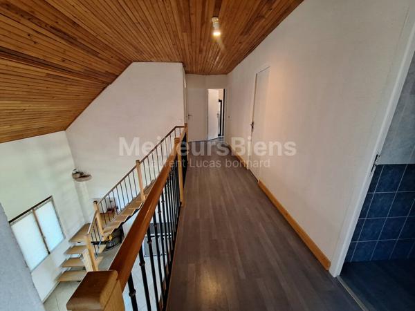 Vente interactive maison individuelle de 7 pièces, située à Saint-Vivant Biarne,🏡🌳