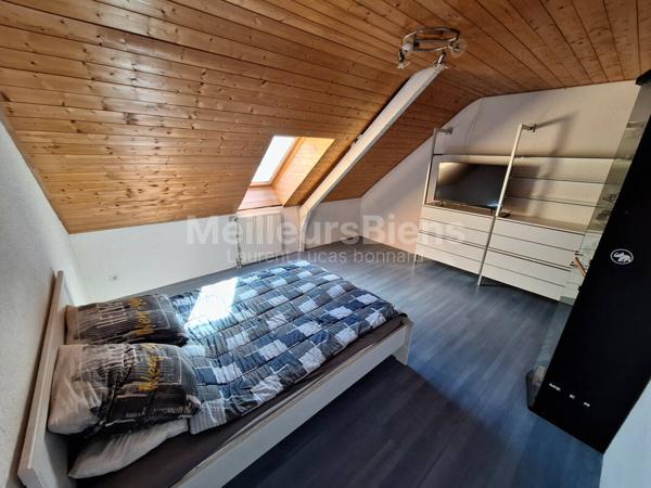 Vente interactive maison individuelle de 7 pièces, située à Saint-Vivant Biarne,🏡🌳