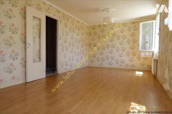 CENTRE VILLE et PORT à PIED