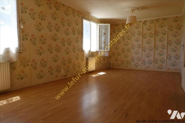 CENTRE VILLE et PORT à PIED