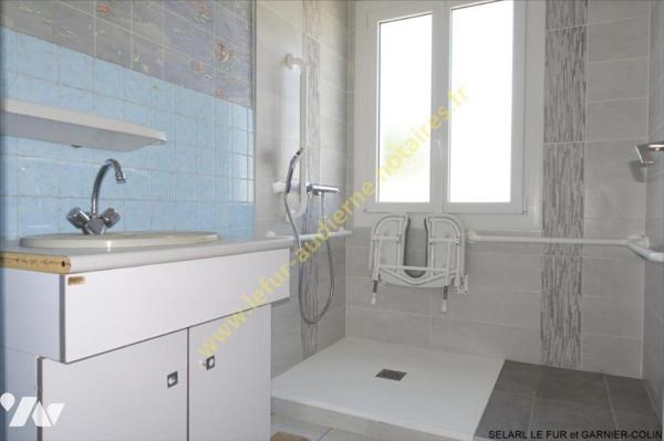 CENTRE VILLE et PORT à PIED