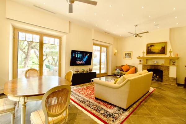 Luxueuse propriété sur plus de 3,4 hectares de terrain