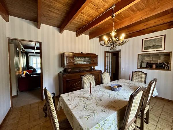 Maison de Caractère avec Gîte, Camping et Piscine