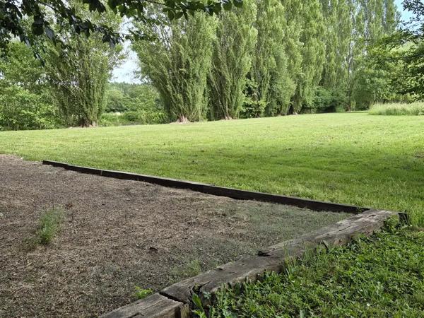 Terrain de Loisirs en bord de rivière