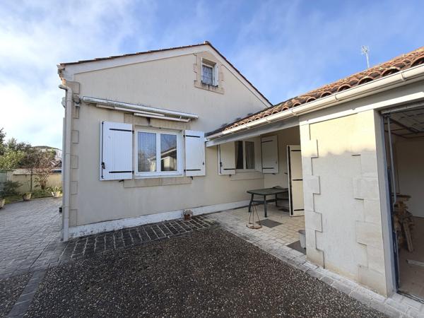 Maison – Baisse de prix à Saint-Georges-de-Didonne : 447 200  FAI