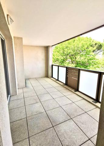 Fréjus plage- nouveau ! appartement récent 2 pièces à pied de la mer- parking (boxable !)-terrasse 11m2