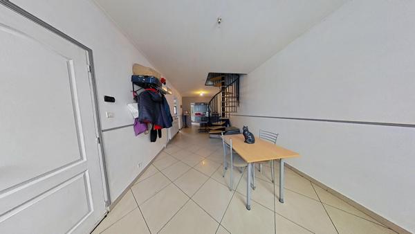 Maison 2 chambres avec garage et un jardin