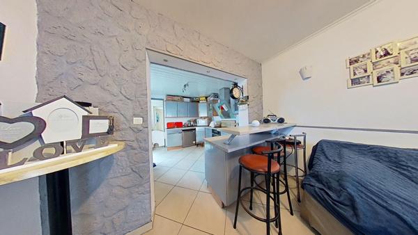 Maison 2 chambres avec garage et un jardin