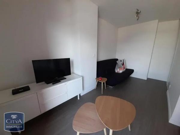 Appartement à louer 1 pièce 27.45m² Tours (37000)