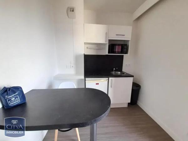 Appartement à louer 1 pièce 27.45m² Tours (37000)