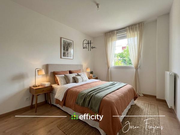 Appartement
         3 pièces
        - 63 m² 208 000 € *