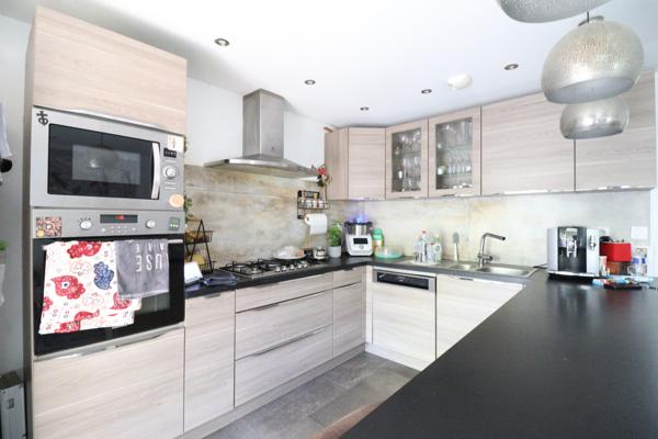 Le Pont-de-Claix (38800) LE PONT DE CLAIX MAISON MITOYENNE AU CALME SANS VIS A VIS