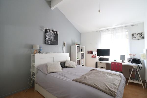 Le Pont-de-Claix (38800) LE PONT DE CLAIX MAISON MITOYENNE AU CALME SANS VIS A VIS