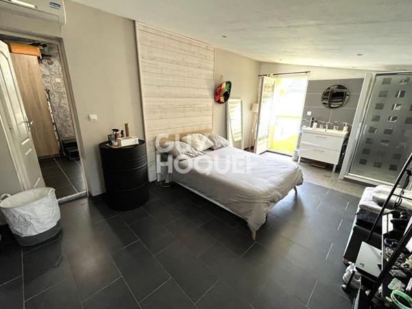 VENTE d'une maison de 6 pièces (181 m²) à SAINT HIPPOLYTE