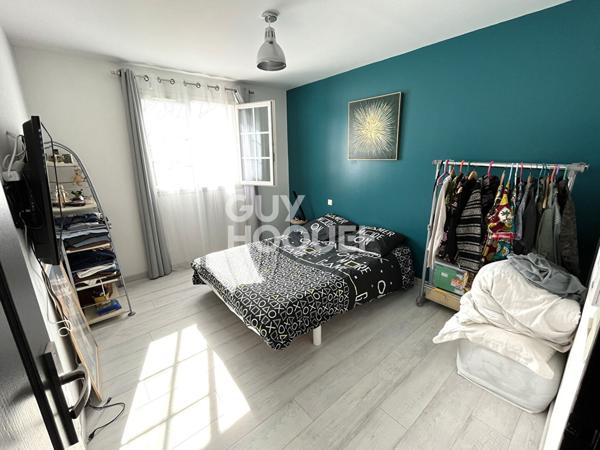 VENTE d'une maison de 6 pièces (181 m²) à SAINT HIPPOLYTE