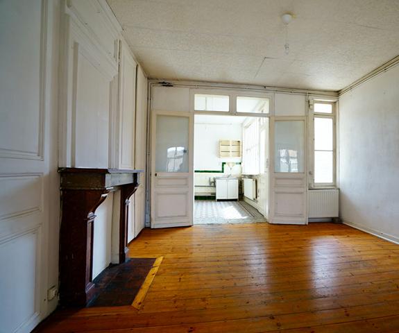 T2 AVEC POTENTIEL T3, LUMINEUX / BELLE TERRASSE / MATÉRIAUX D'ORIGINE , Lille