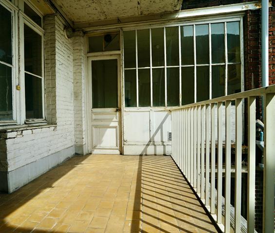 T2 AVEC POTENTIEL T3, LUMINEUX / BELLE TERRASSE / MATÉRIAUX D'ORIGINE , Lille