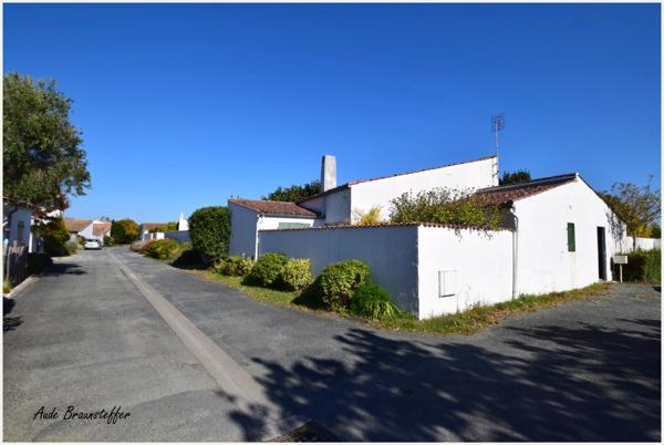 Maison à vendre 4 pièces LES PORTES EN RE (17) à 5' de la mer