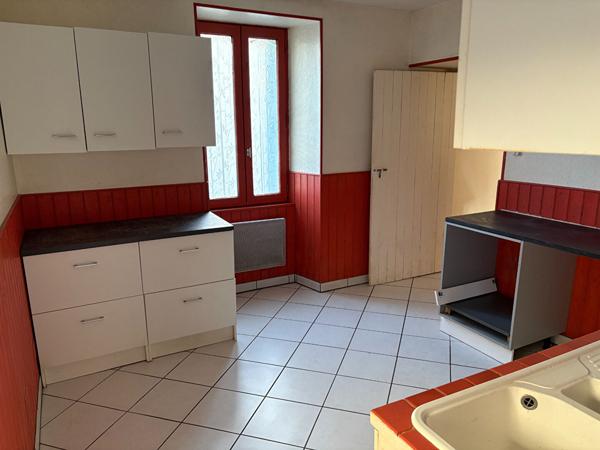 Maison à vendre à Bressuire - 5 pièces, 3 chambres 127m² avec jardin de ville
