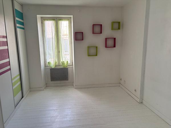 Maison à vendre à Bressuire - 5 pièces, 3 chambres 127m² avec jardin de ville