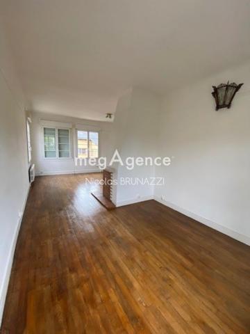 Maison à VIMOUTIERS, 61120 - 5 pièces 90m²