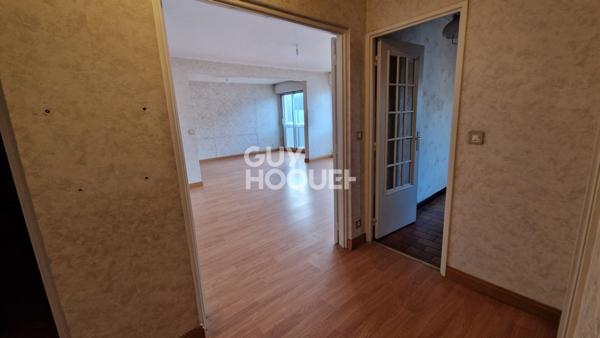 Chartres, Chanzy. Appartement Chartres 5 pièce(s) avec garage