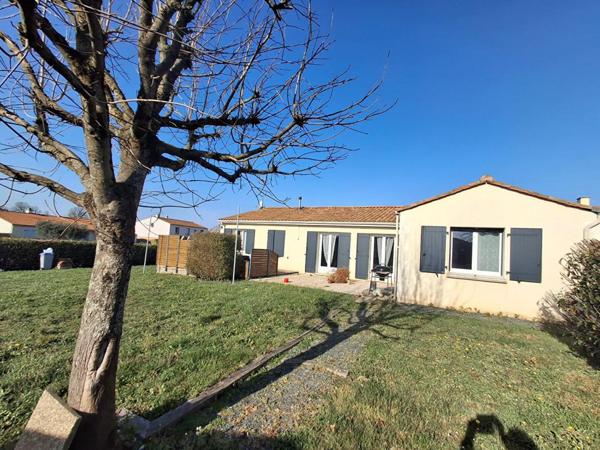 Maison Doix Les Fontaines 4 pièce(s) 116 m2