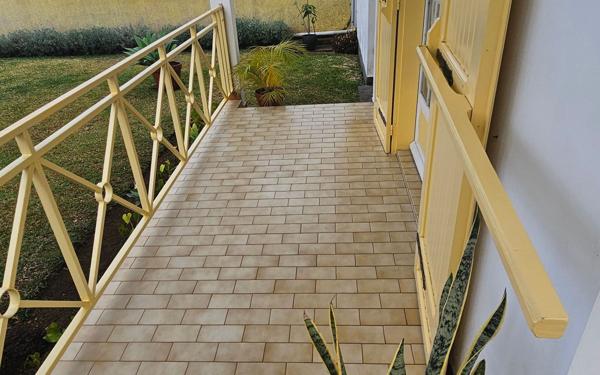 Maison à vendre    5 pièces • 123 m2 Saint-Leu