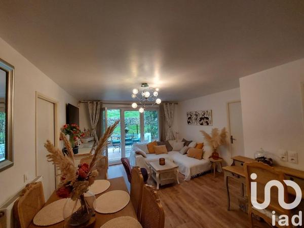 Appartement 3 pièces de 53 m² à Viry-Châtillon (91170)