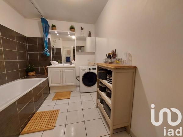 Appartement 3 pièces de 53 m² à Viry-Châtillon (91170)