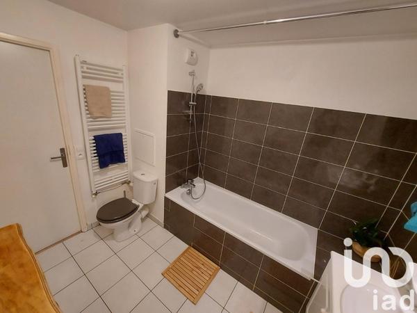 Appartement 3 pièces de 53 m² à Viry-Châtillon (91170)